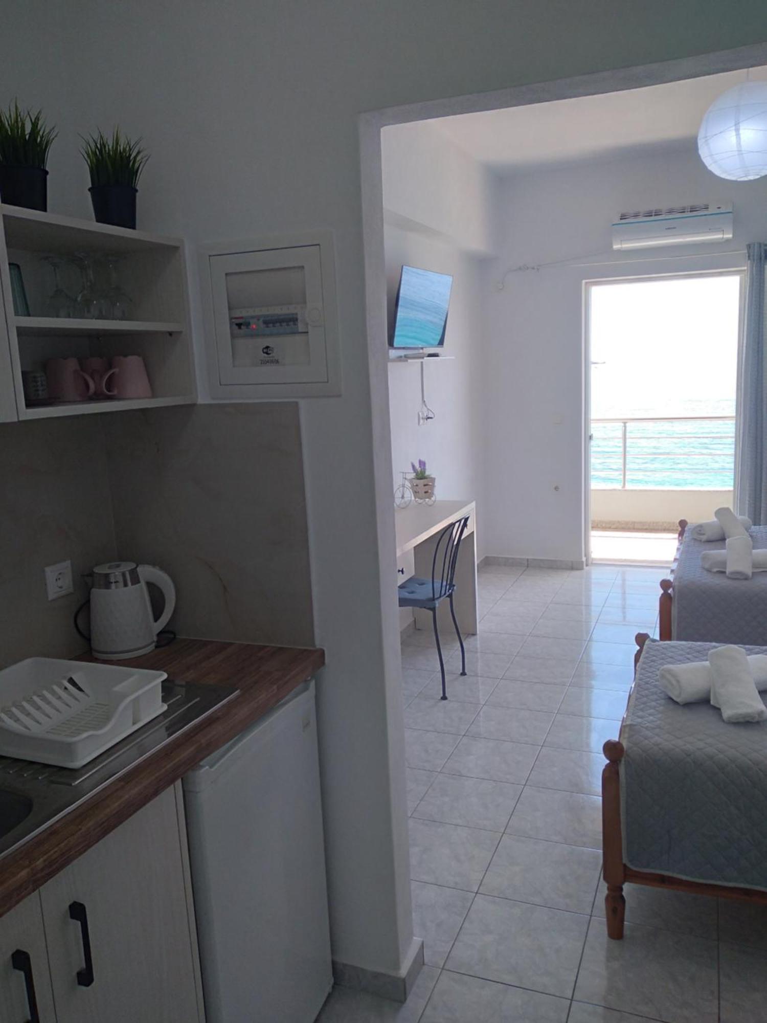 Nadim Rooms Himarë Dış mekan fotoğraf