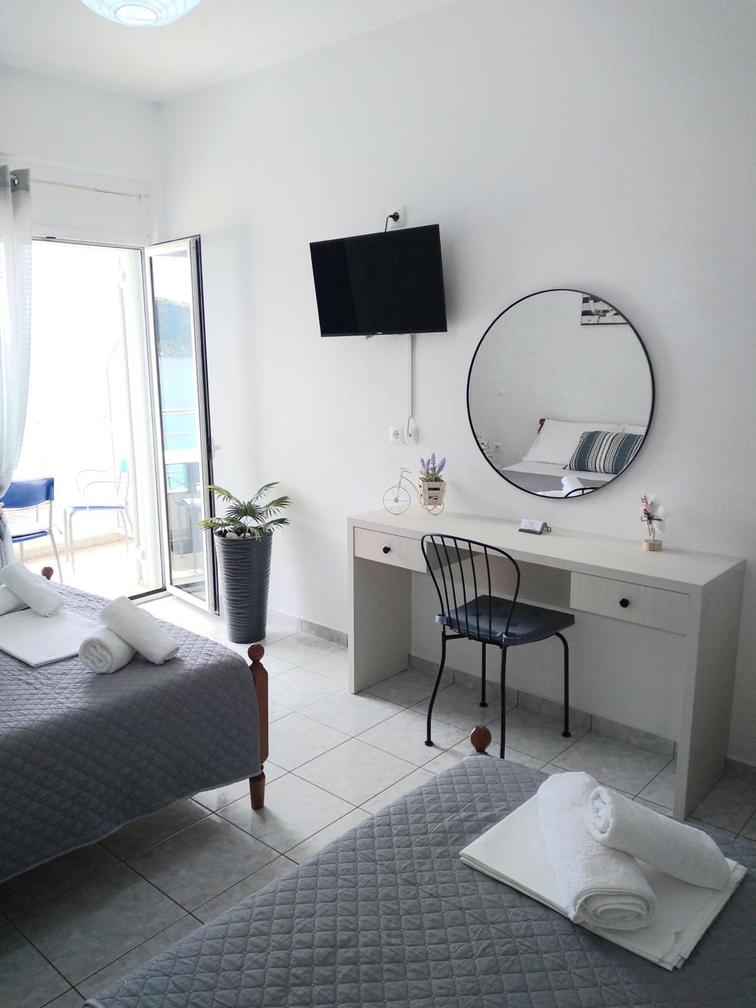 Nadim Rooms Himarë Dış mekan fotoğraf